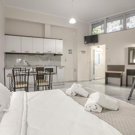 Del Sol #2 Meteora Luxurious Family Suites กาลัมปากา ภายนอก รูปภาพ