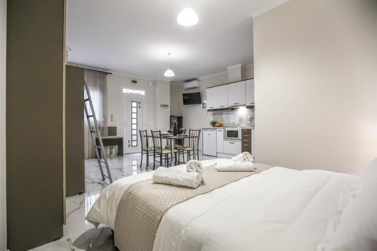 Del Sol #2 Meteora Luxurious Family Suites กาลัมปากา ภายนอก รูปภาพ